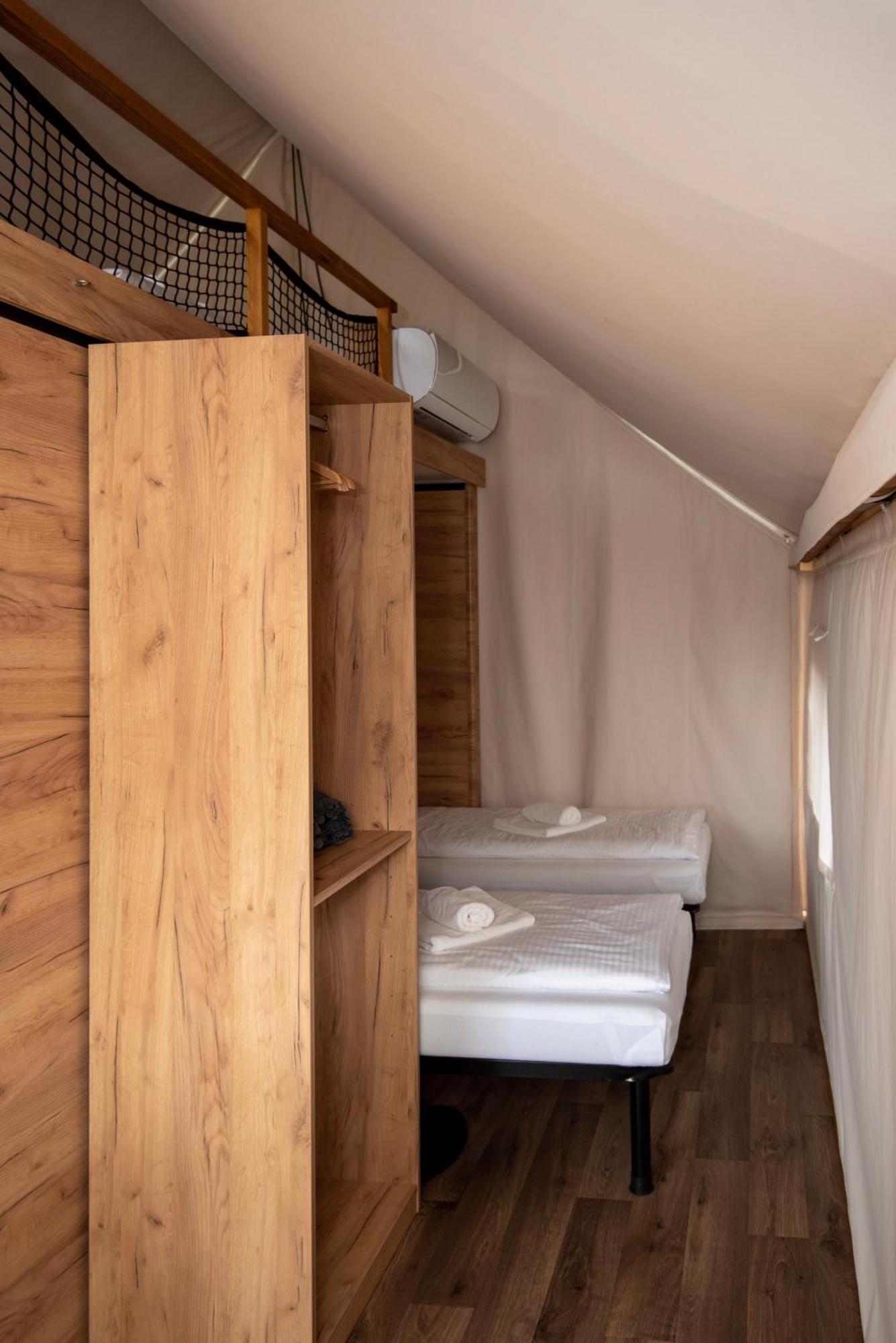 Forrest Glamping Hotel Banska Stiavnica Exterior photo