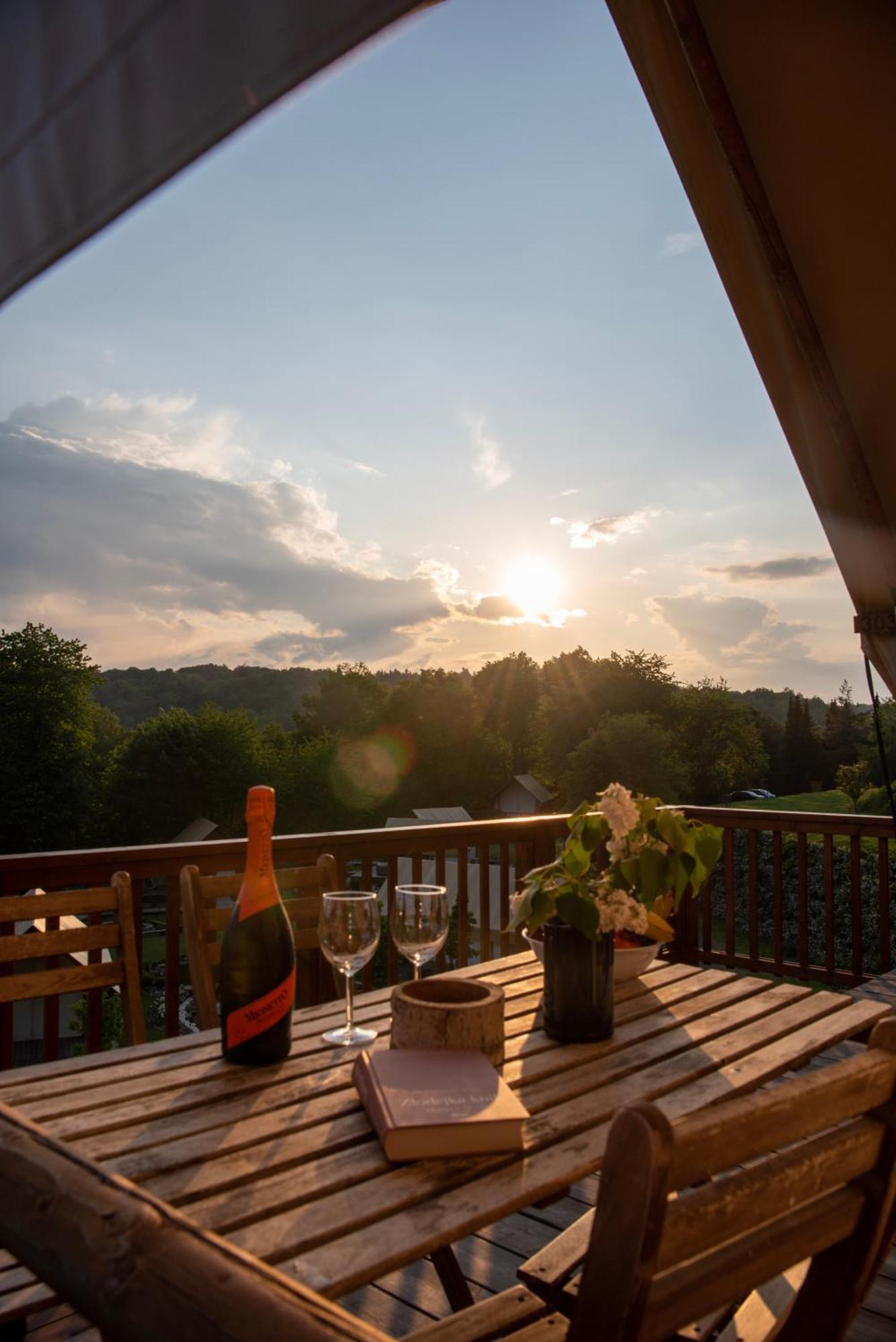 Forrest Glamping Hotel Banska Stiavnica Exterior photo