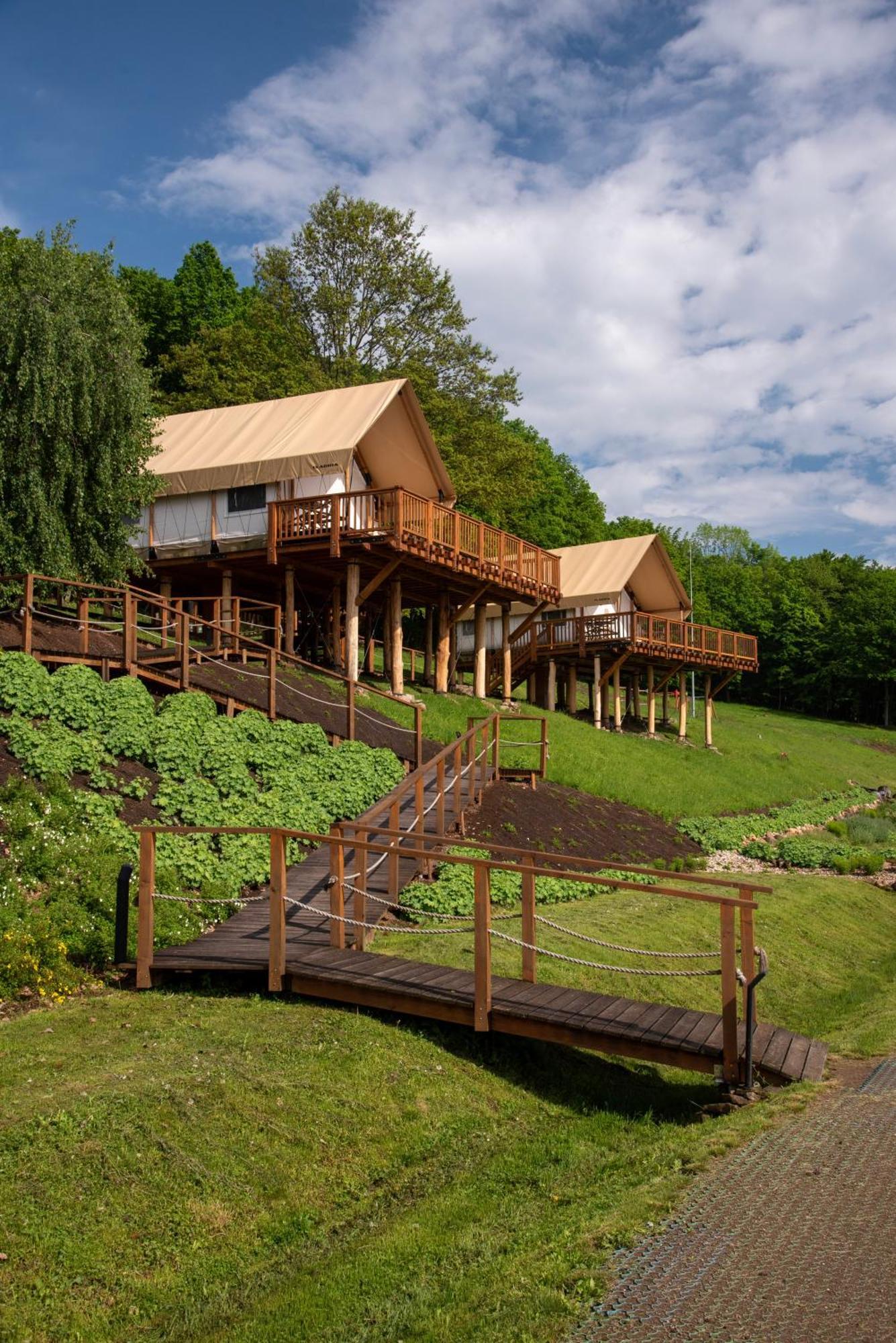 Forrest Glamping Hotel Banska Stiavnica Exterior photo
